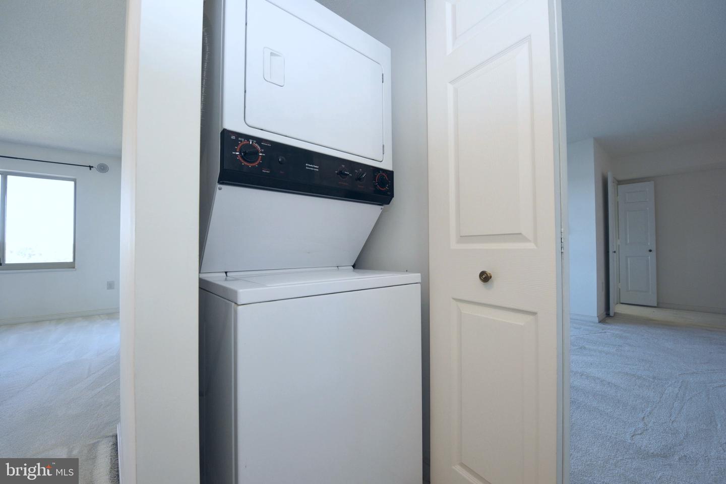 2151 Jamieson Ave #1611 Property Photo 11