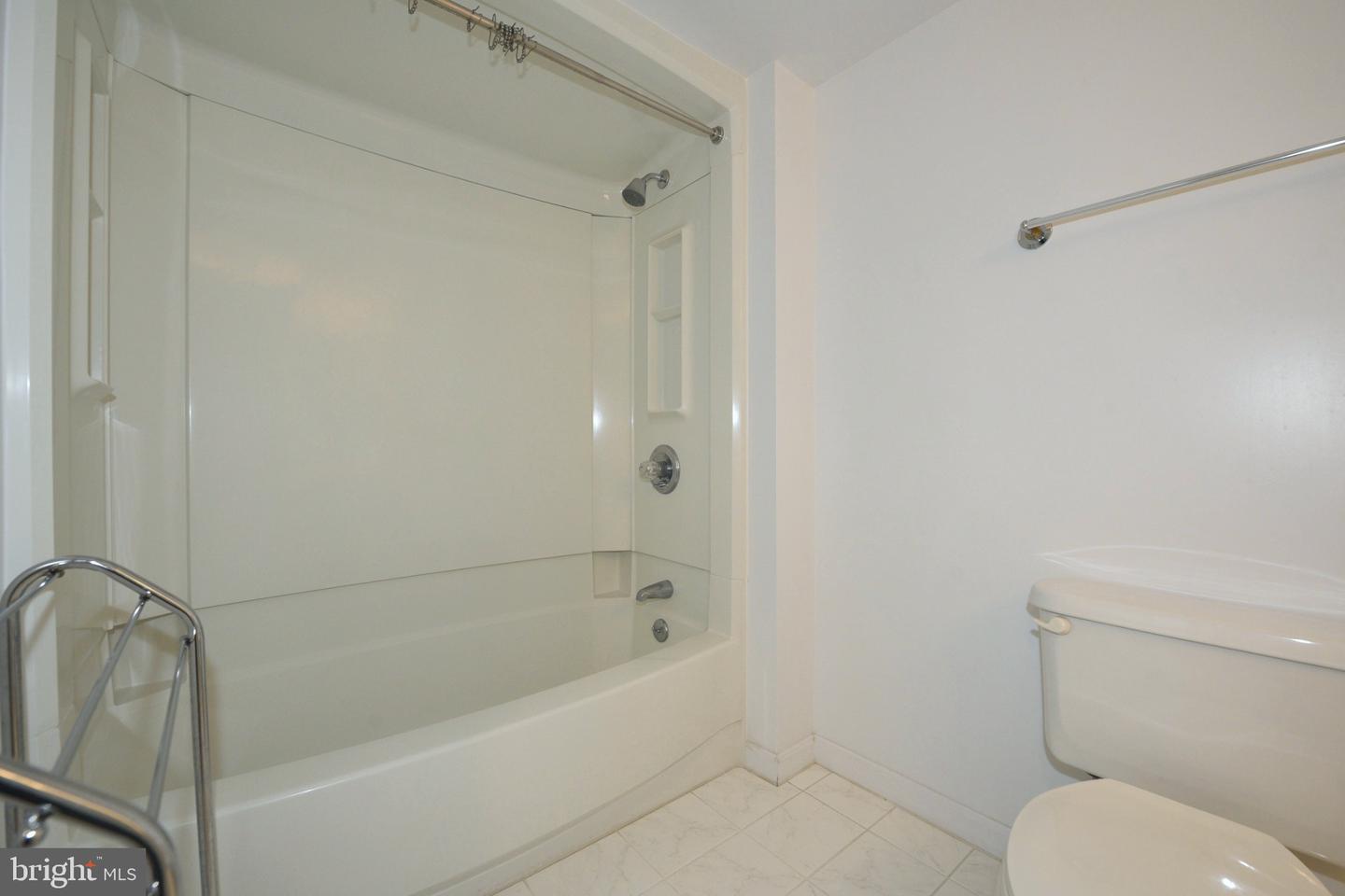 2151 Jamieson Ave #1611 Property Photo 13