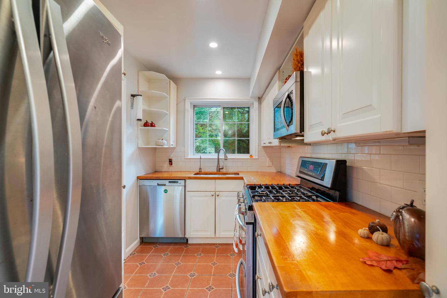 3756 Gunston Rd Property Photo 8