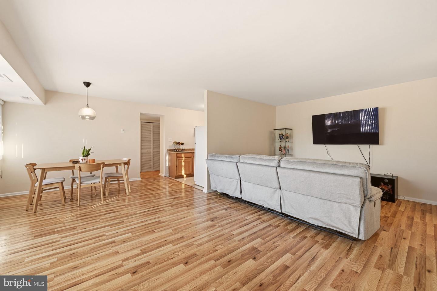 5801 Quantrell Ave #209 Property Photo 13
