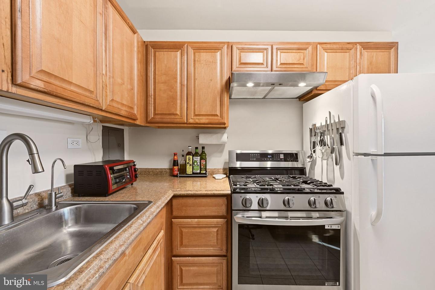 5801 Quantrell Ave #209 Property Photo 16