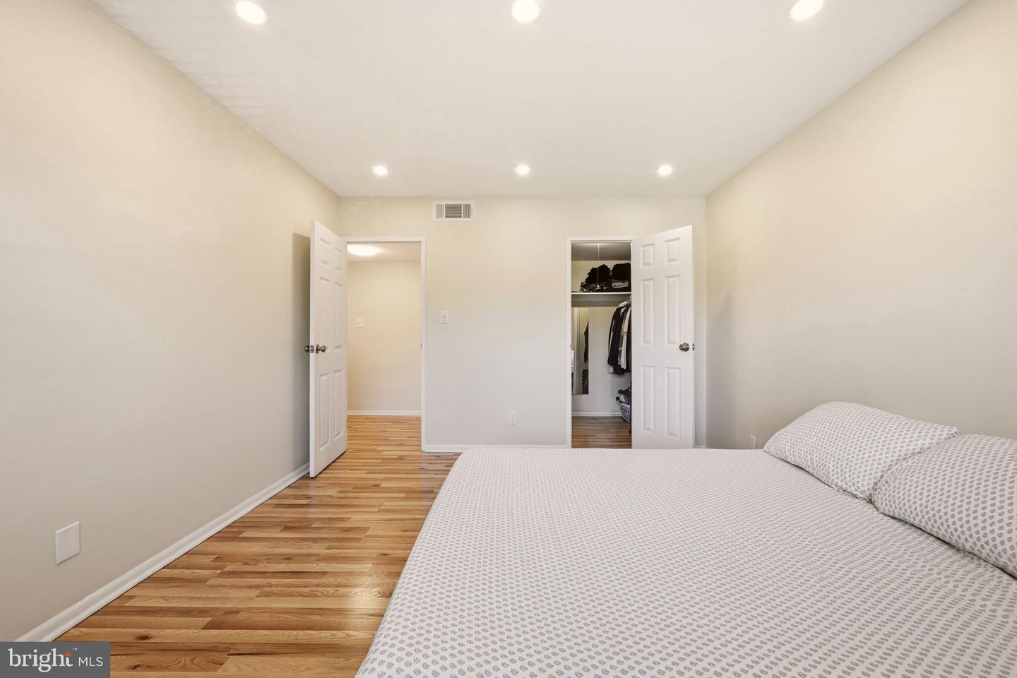 5801 Quantrell Ave #209 Property Photo 21