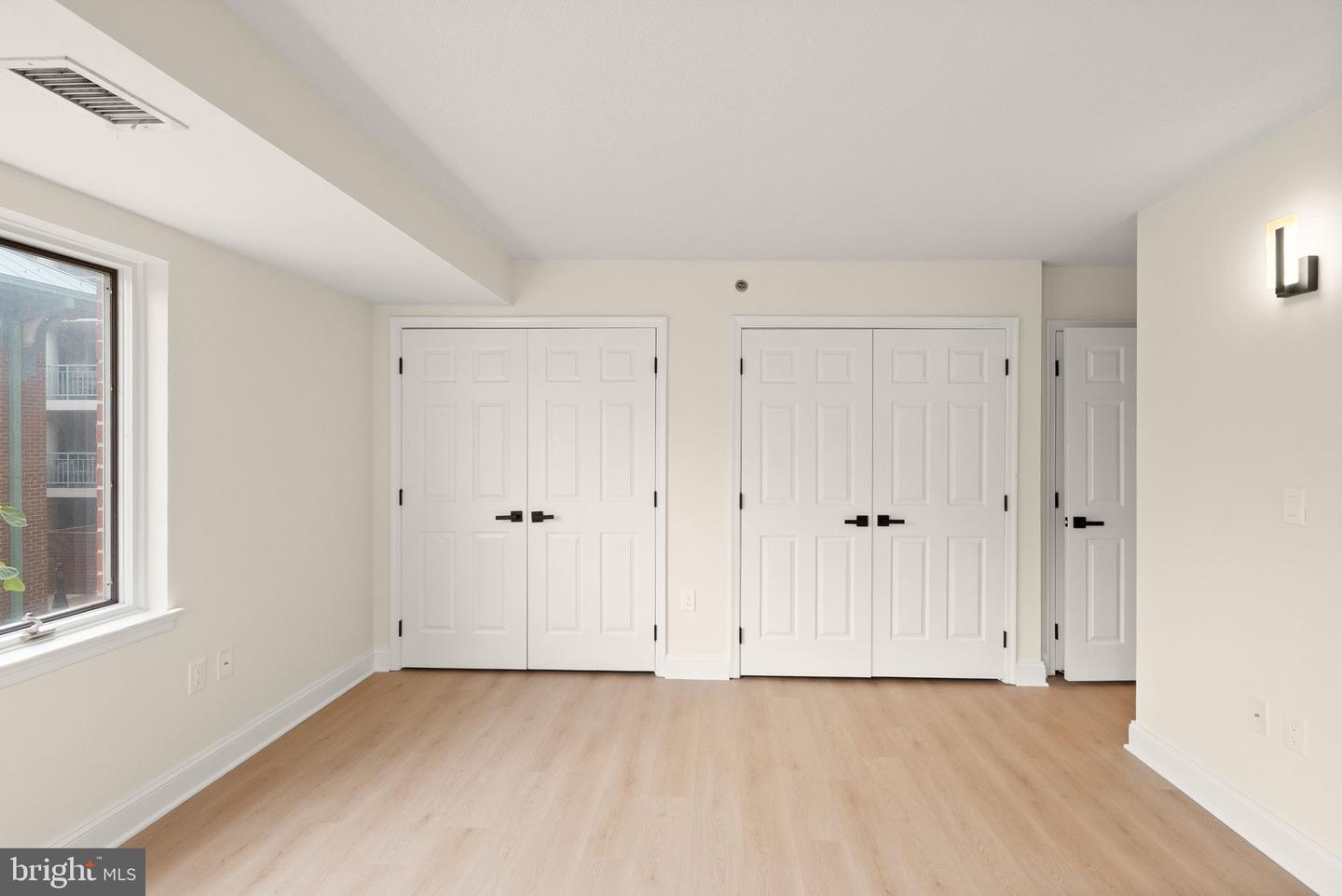 545 Braddock Rd E #204 Property Photo 32
