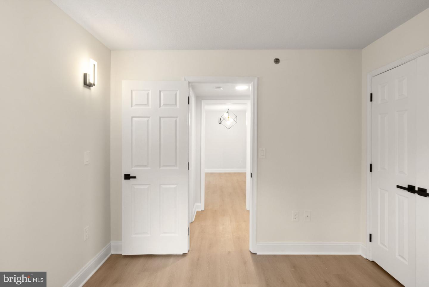545 Braddock Rd E #204 Property Photo 38