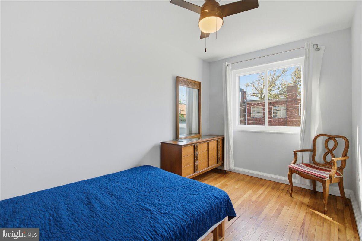 122 Dale St Property Photo 9