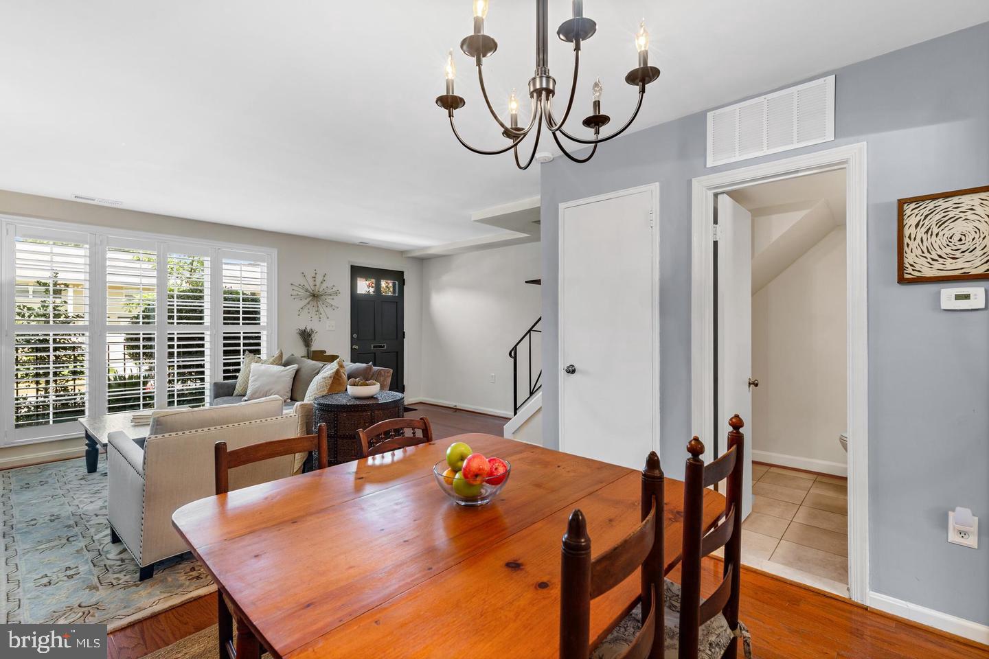 2511 N Dearing St Property Photo 10