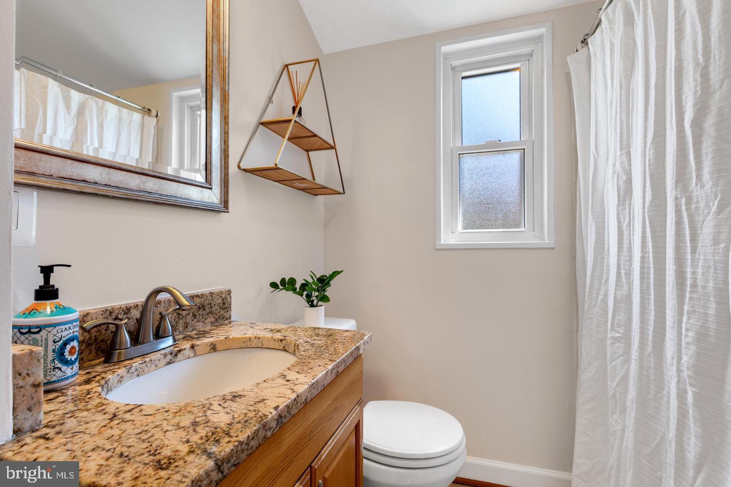 2511 N Dearing St Property Photo 24