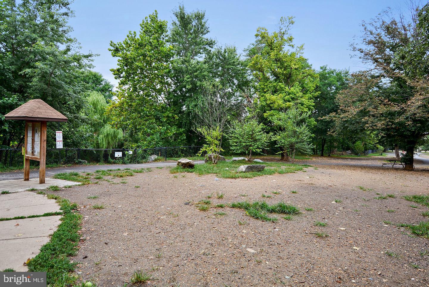 2511 N Dearing St Property Photo 44