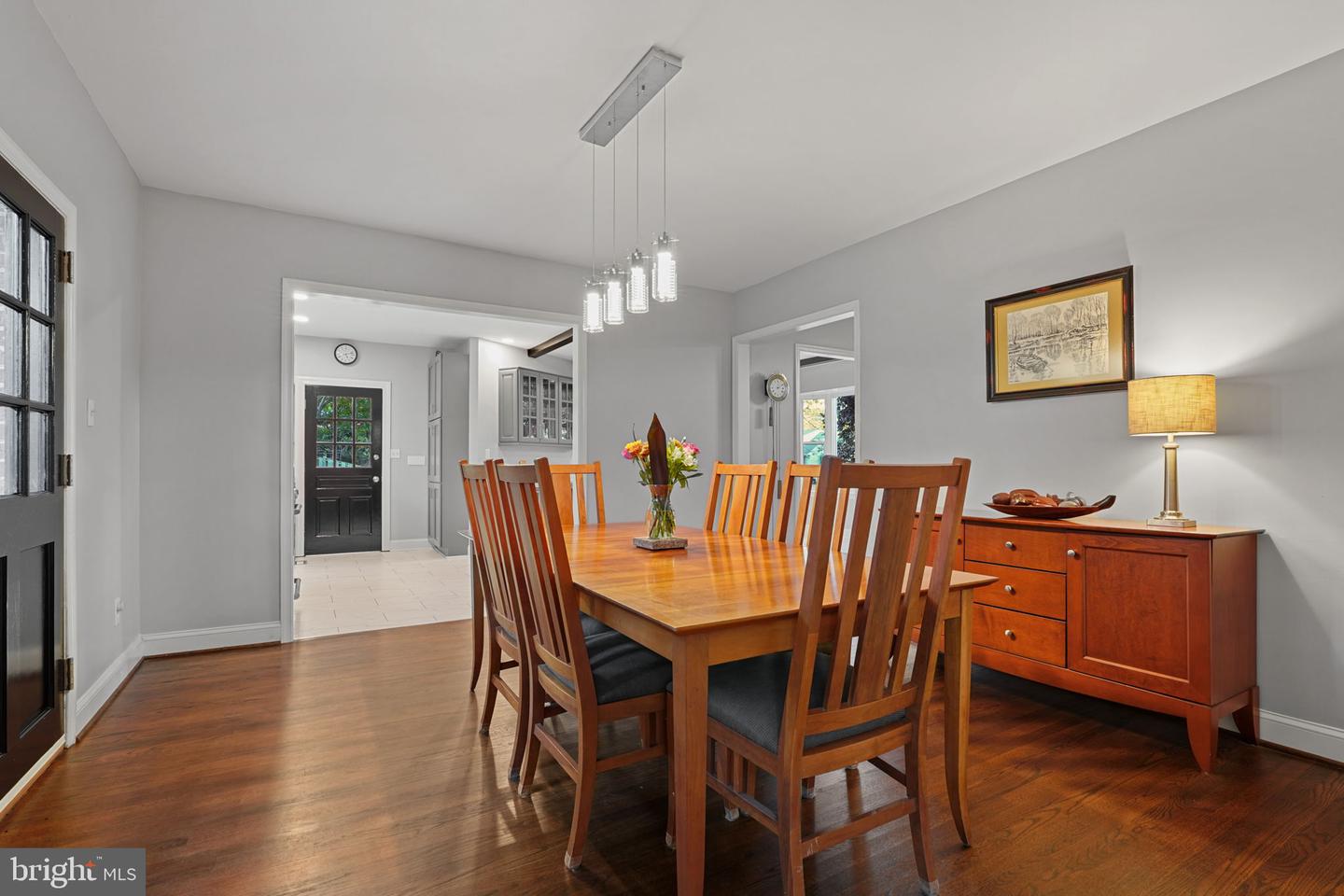500 Canterbury Ln Property Photo 7