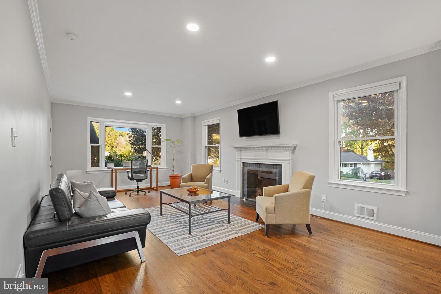 500 Canterbury Ln Property Photo 10