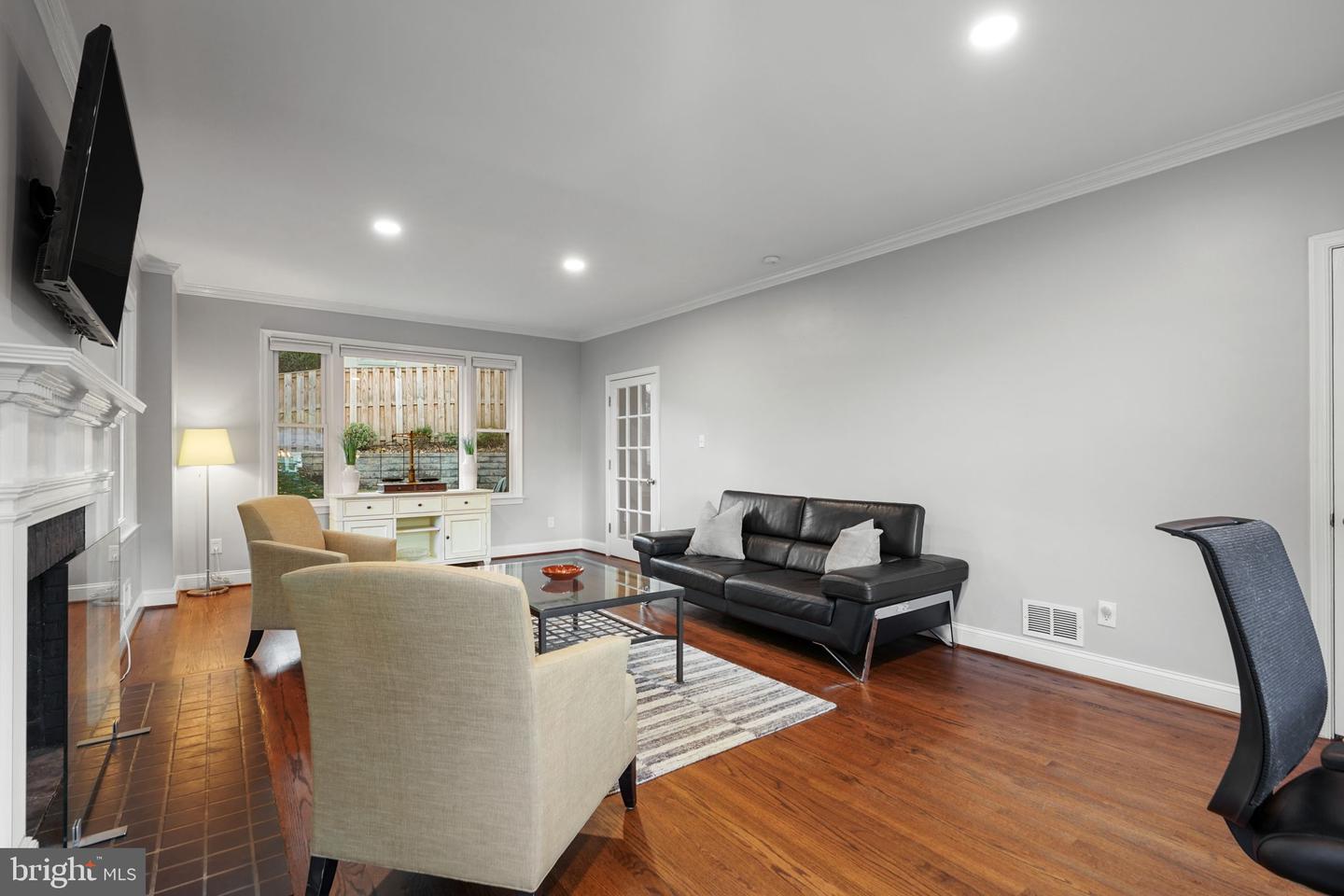 500 Canterbury Ln Property Photo 14