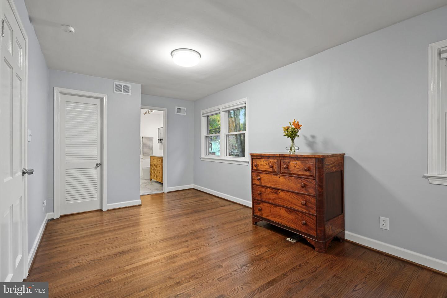 500 Canterbury Ln Property Photo 27