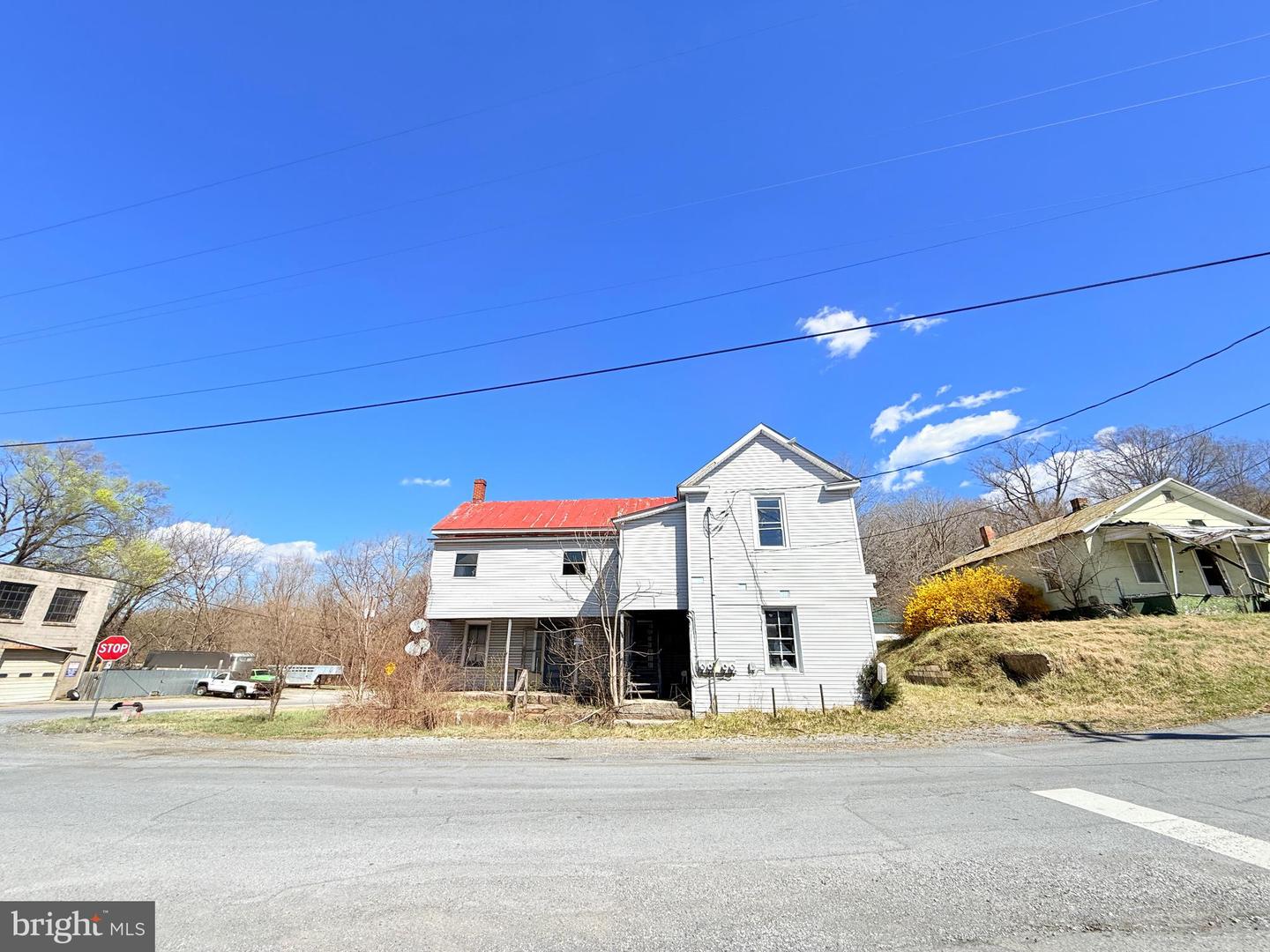 9 Bridge St S Property Photo 1