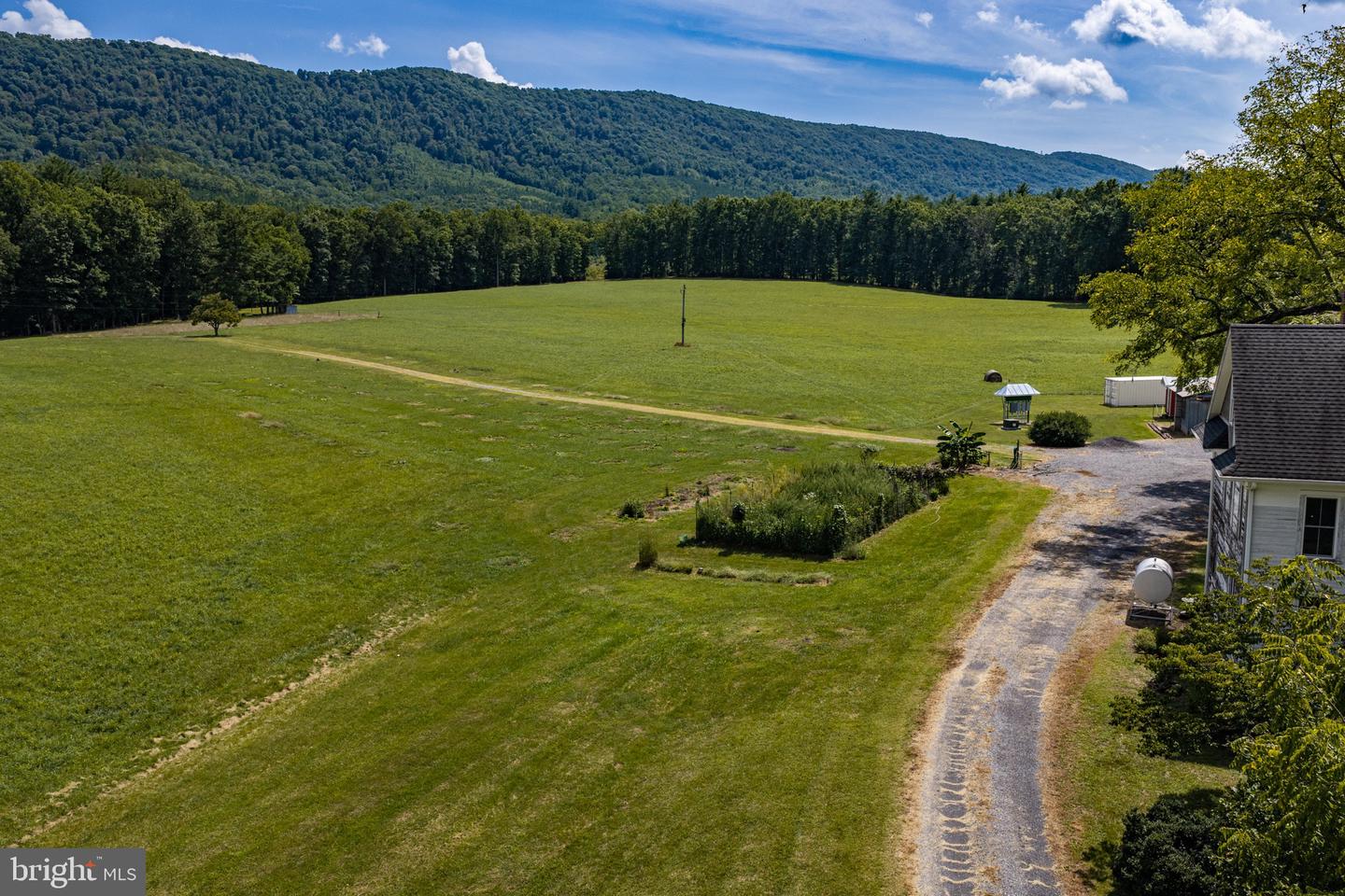33940 Mountain Valley Rd Property Photo 38