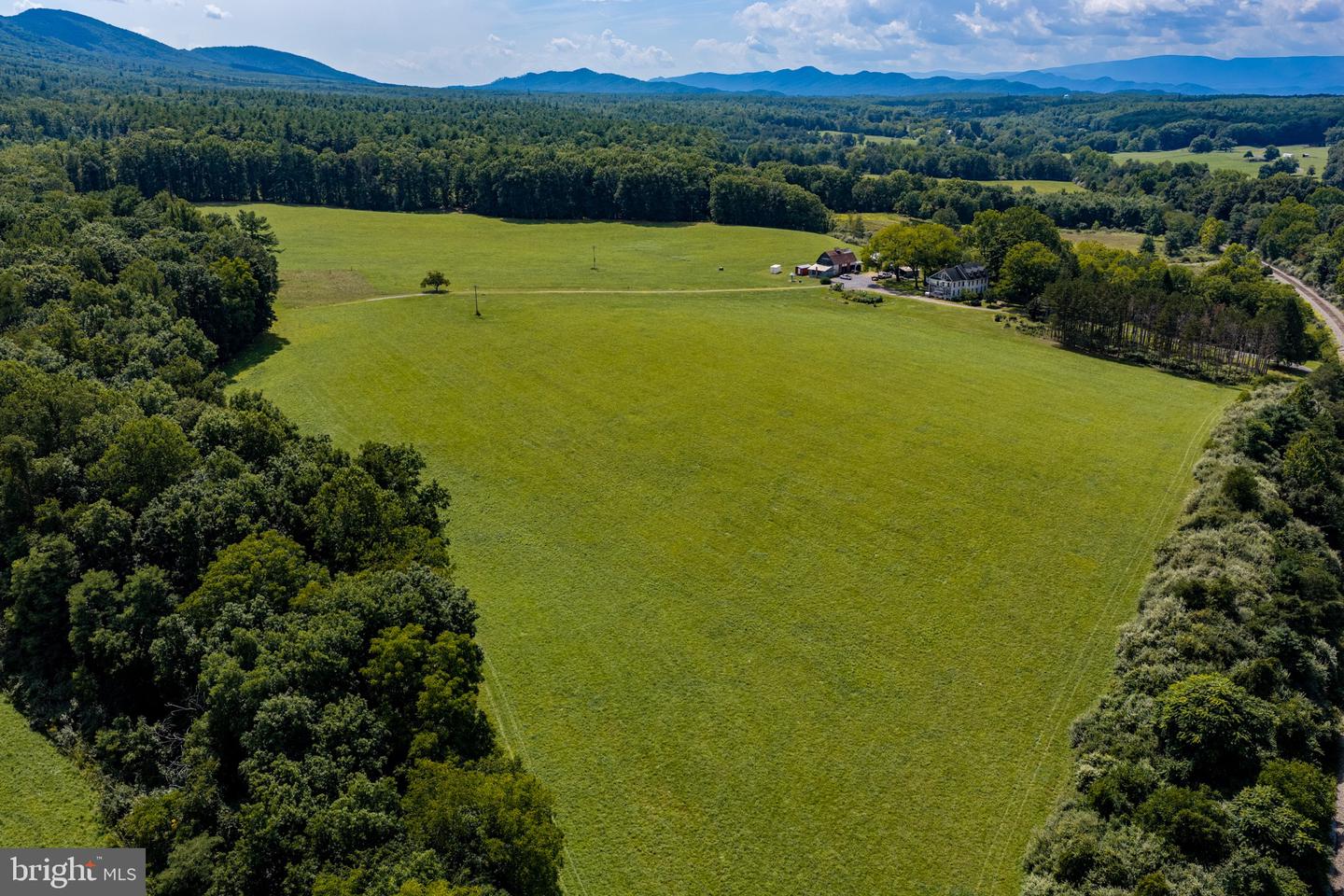 33940 Mountain Valley Rd Property Photo 48
