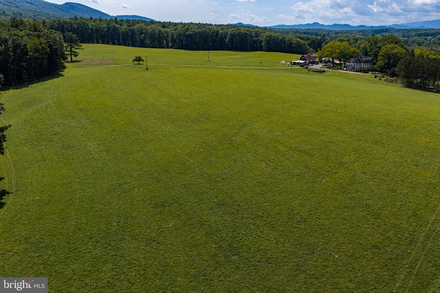 33940 Mountain Valley Rd Property Photo 53