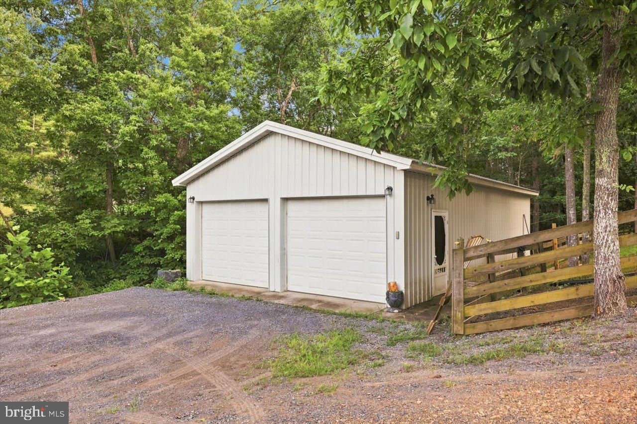 188 Ice Pond Rd Property Photo 22