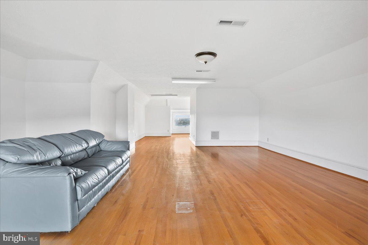 4059 Lowry Rd. Property Photo 82