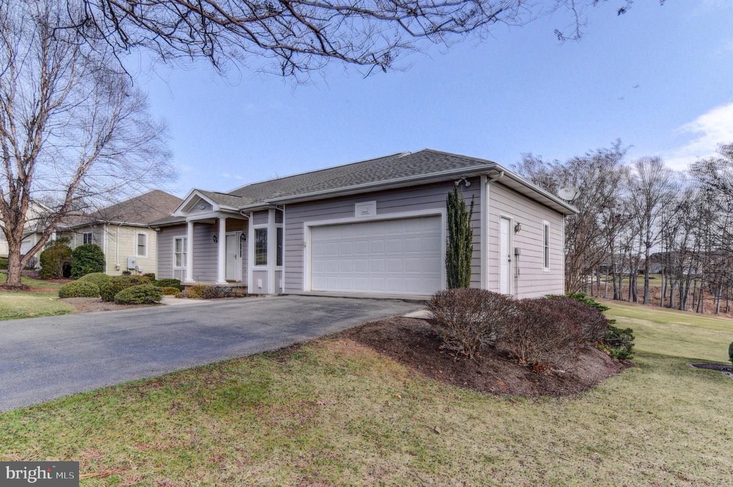 1052 8th Fairway Ln Property Photo 35