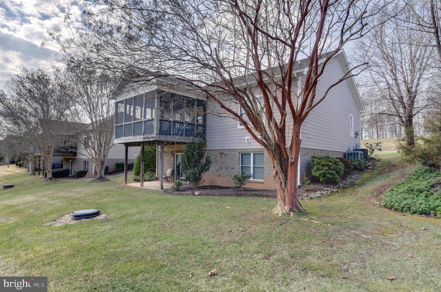 1052 8th Fairway Ln Property Photo 40