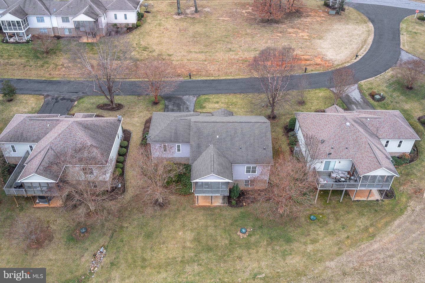 1052 8th Fairway Ln Property Photo 46