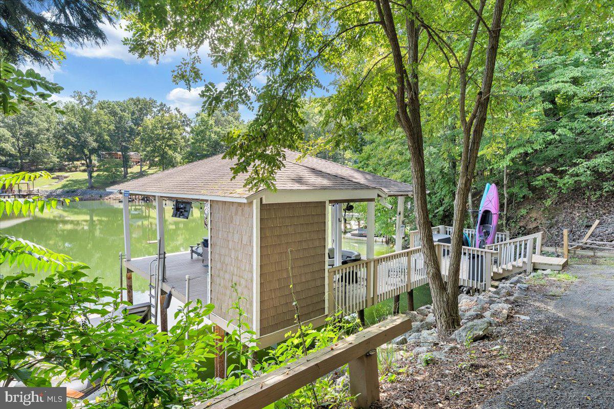1439 Kaseys Lakeview Drive Property Photo 44
