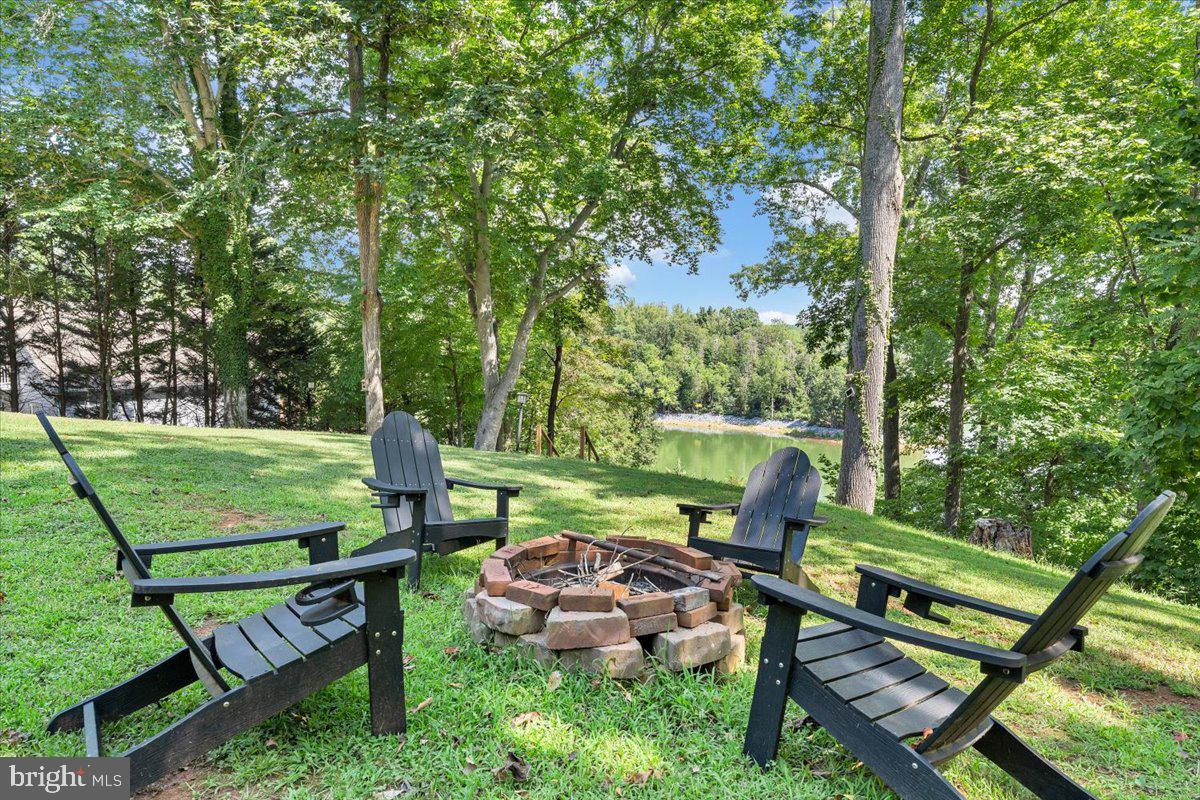 1439 Kaseys Lakeview Drive Property Photo 49