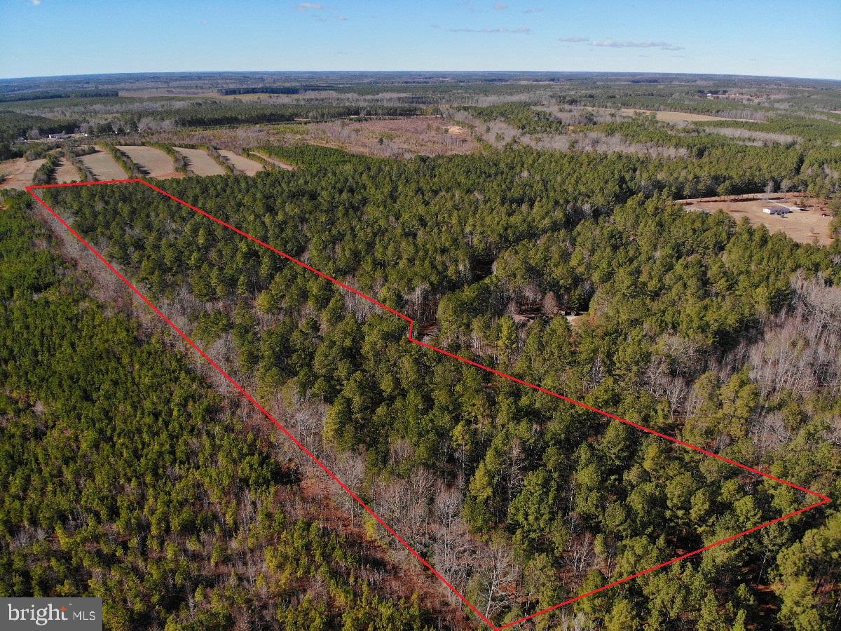 Country Ln Property Photo 2