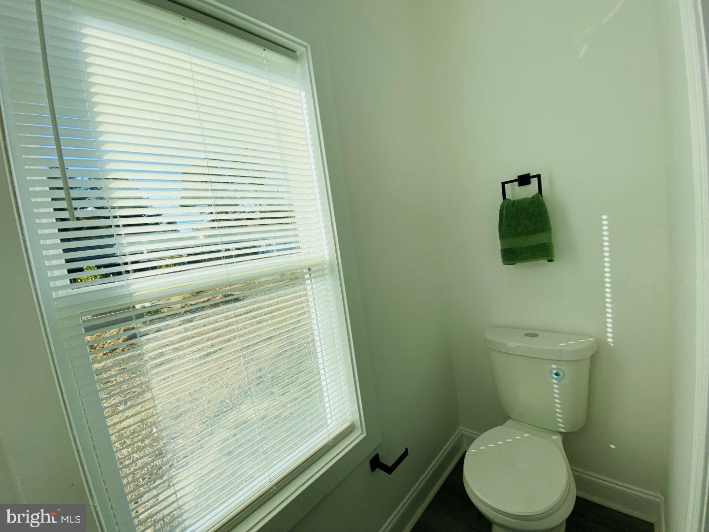 326 2nd Ave Property Photo 17