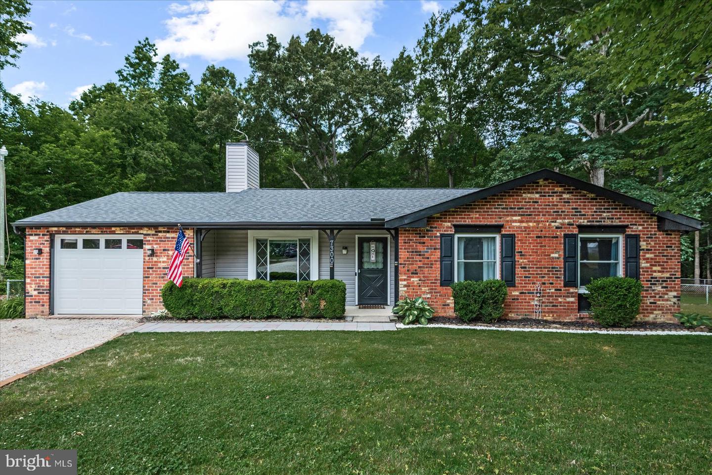 7300 Summertree Dr Property Photo 1