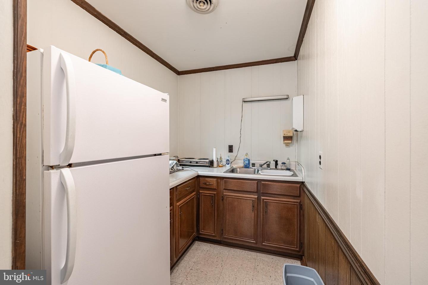 9100 Route 1 Property Photo 22