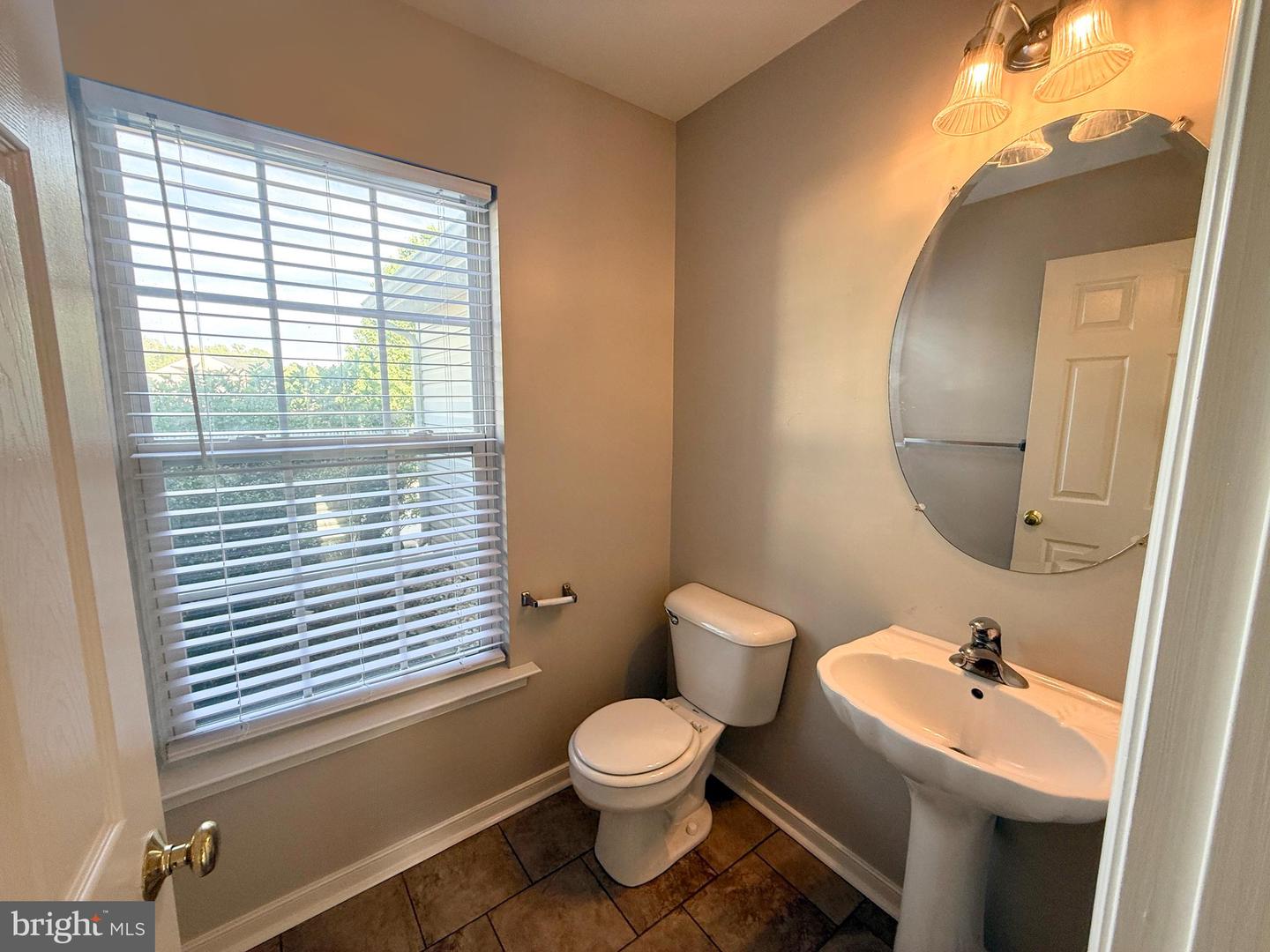 2937 Abbeydale Ct Property Photo 15