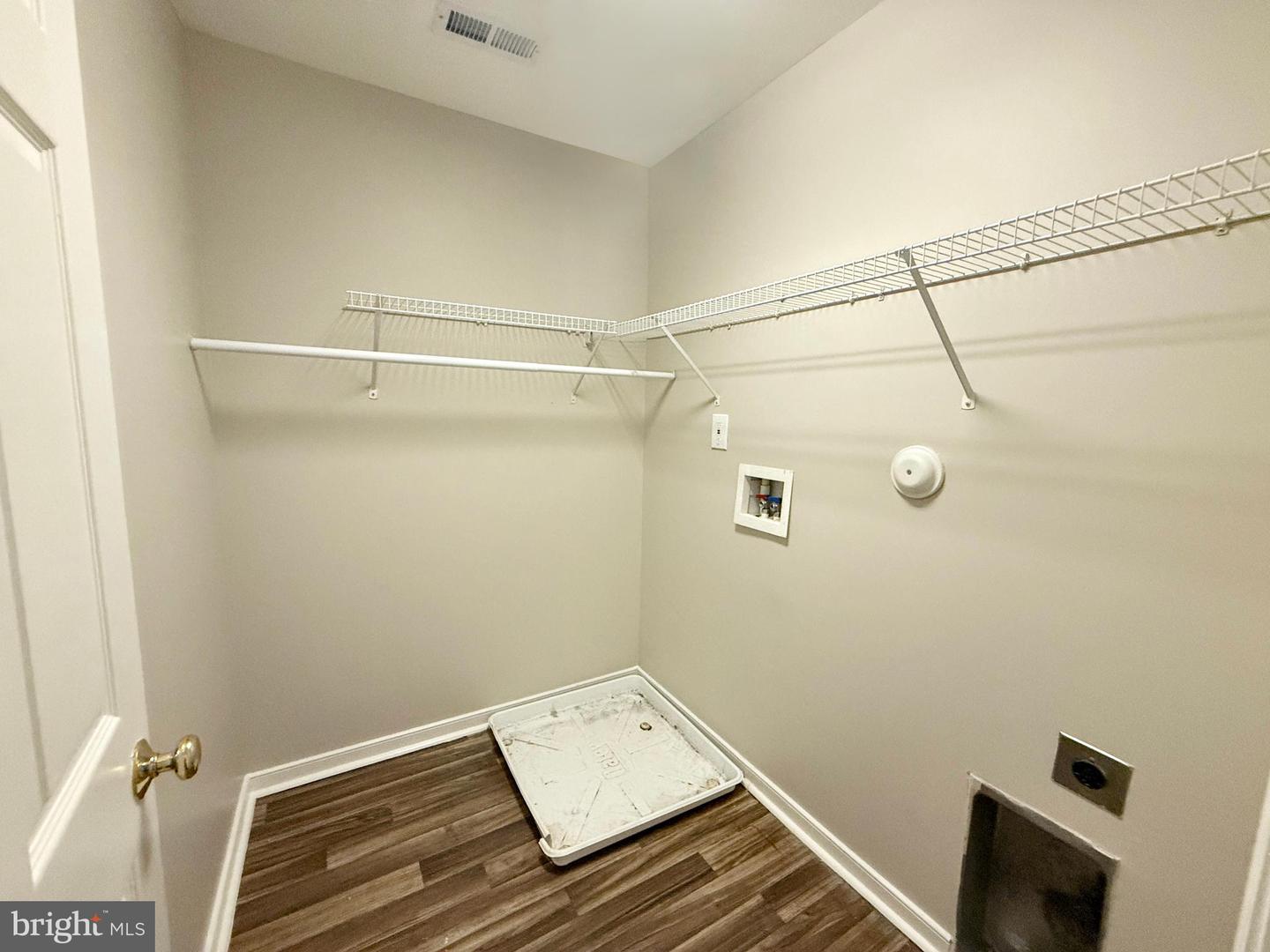 2937 Abbeydale Ct Property Photo 32