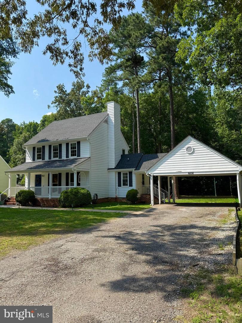6238 Perthwood Ln Property Photo 2