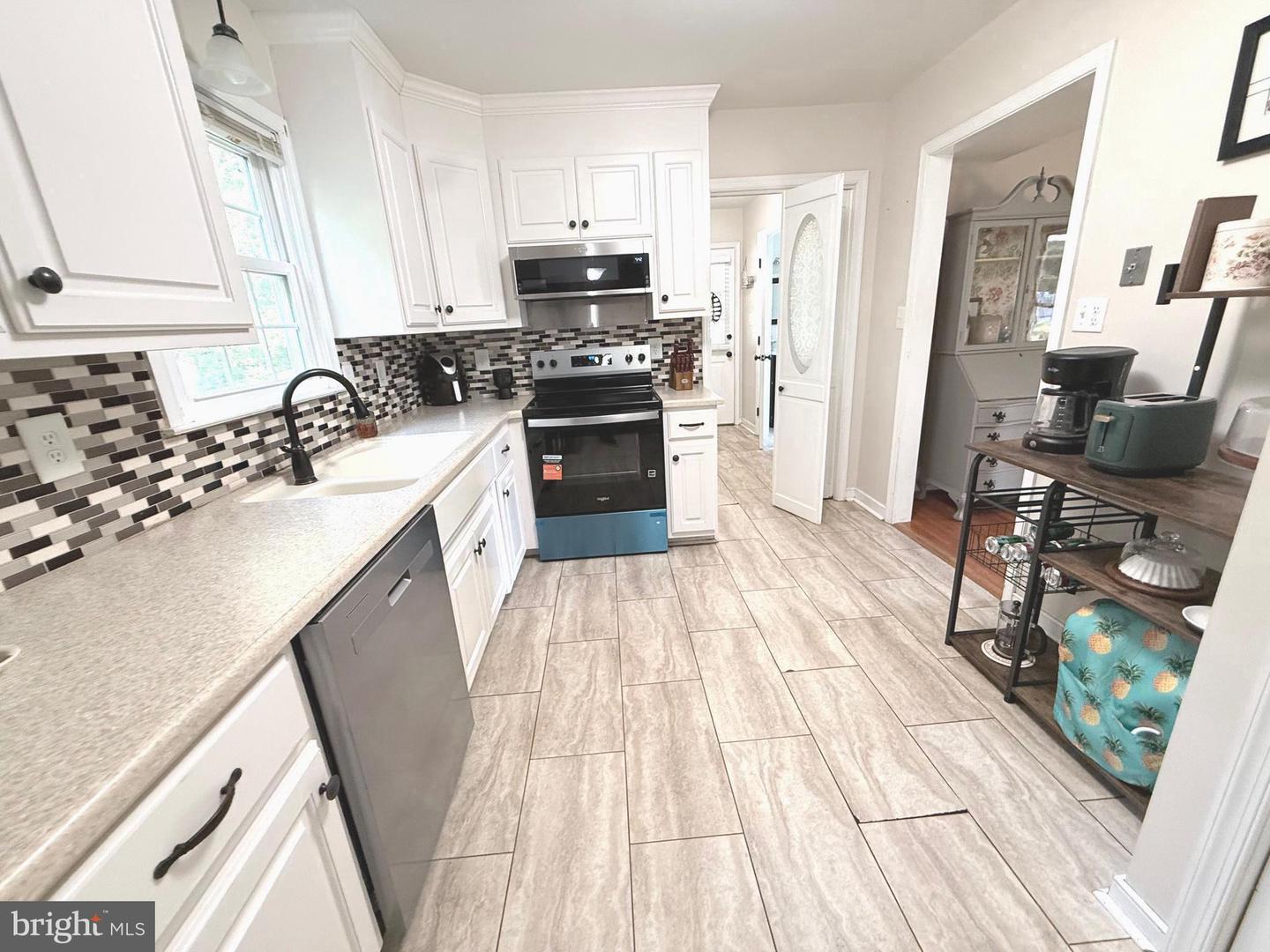 6238 Perthwood Ln Property Photo 13