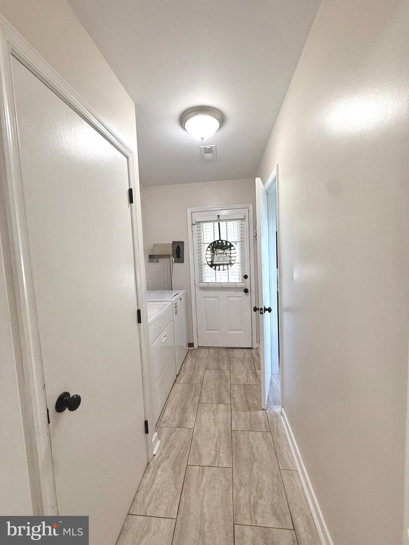 6238 Perthwood Ln Property Photo 21