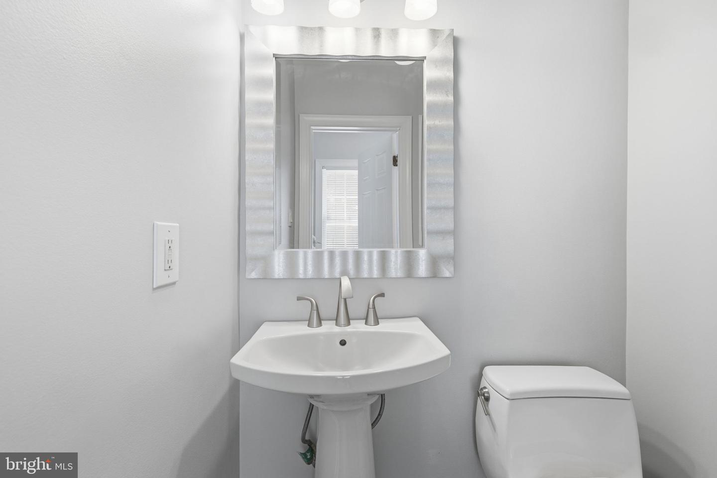 8425 Kintail Dr Property Photo 23