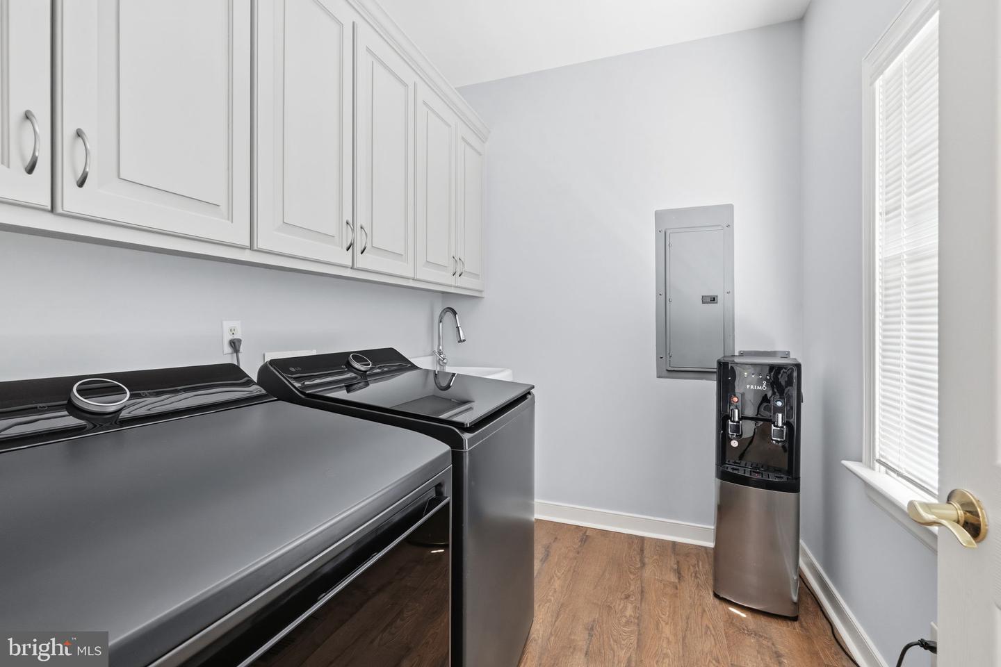 8425 Kintail Dr Property Photo 24