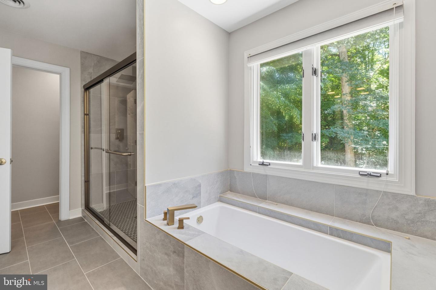 8425 Kintail Dr Property Photo 31