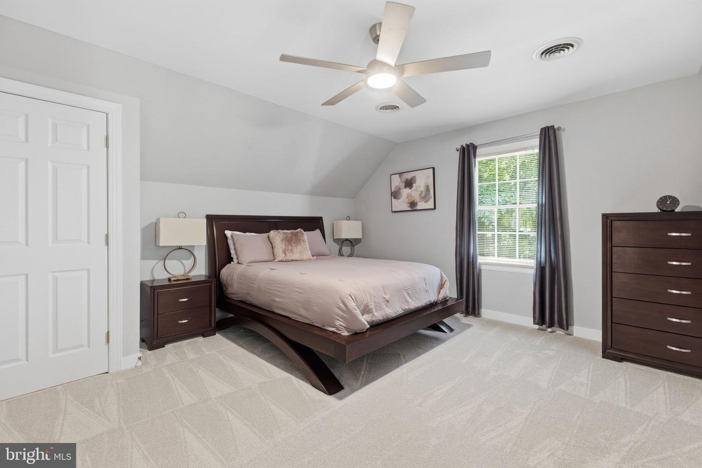 8425 Kintail Dr Property Photo 34