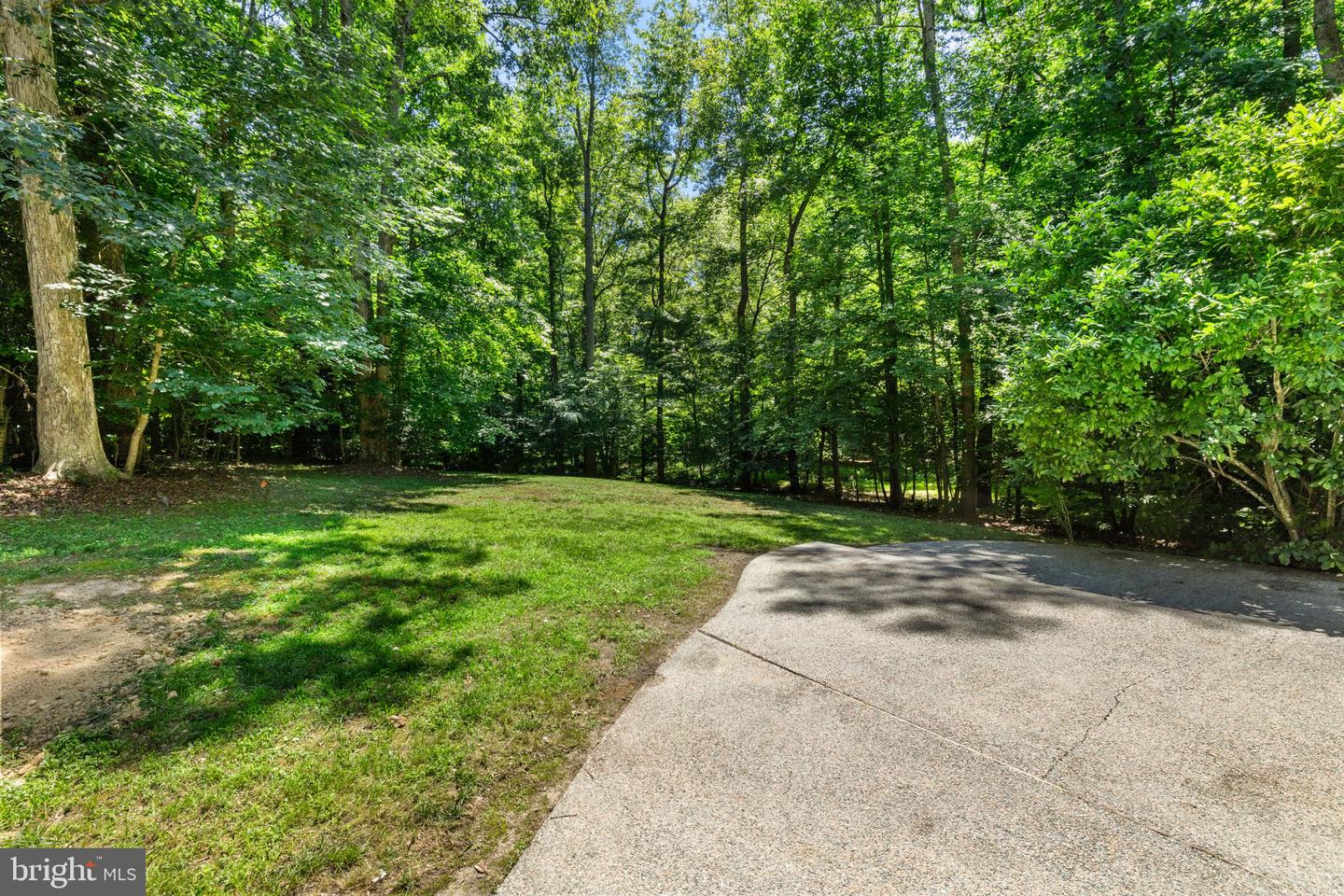 8425 Kintail Dr Property Photo 38