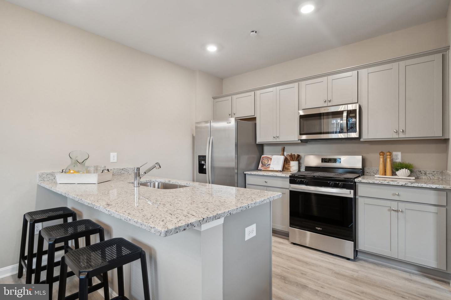 5920 Capstan Ln Property Photo 2
