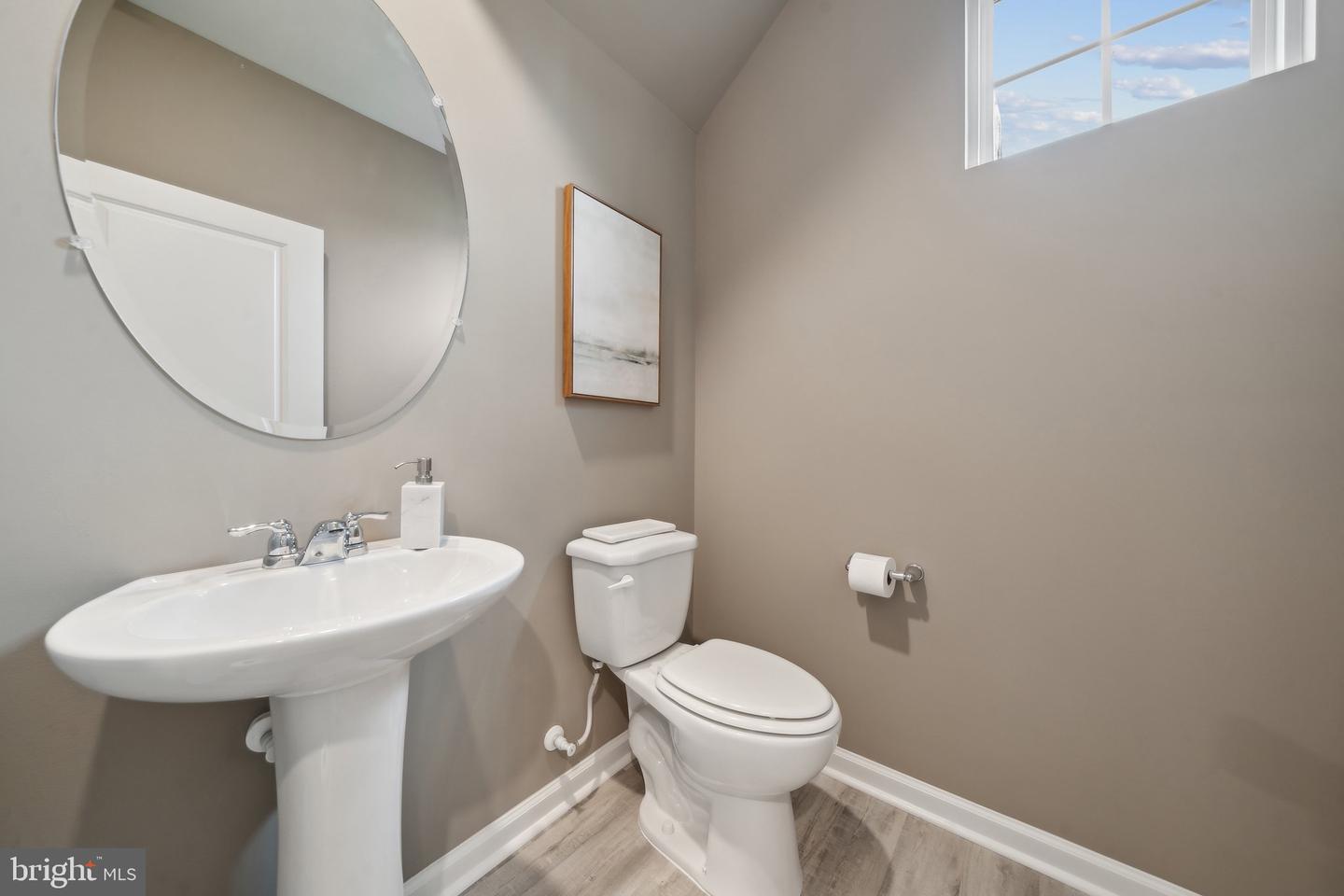 5905 Capstan Ln Property Photo 13