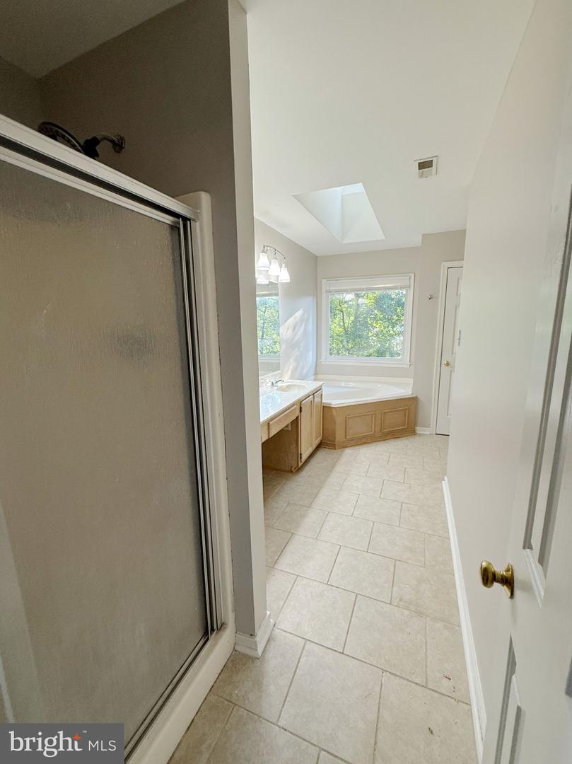 7000 Koufax Ct Property Photo 30