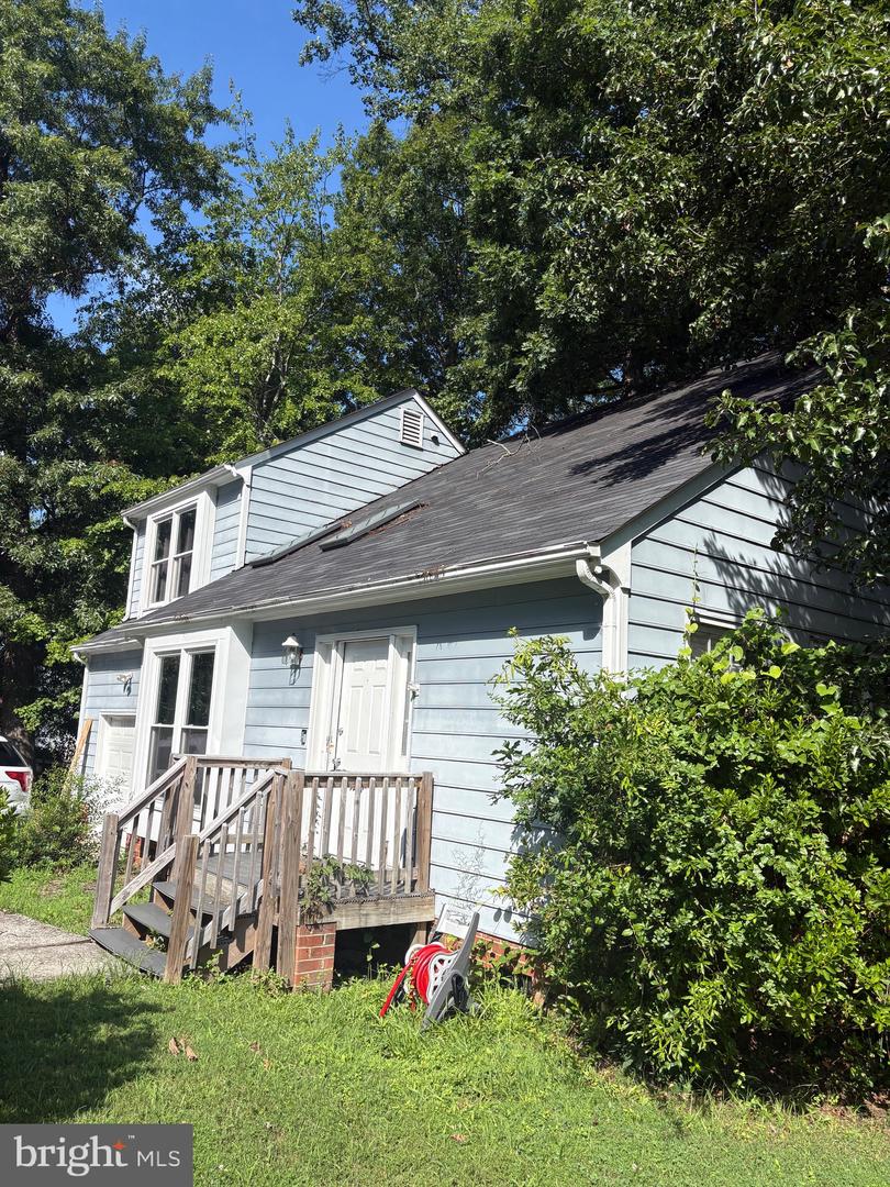 424 Wadsworth Dr Property Photo 1