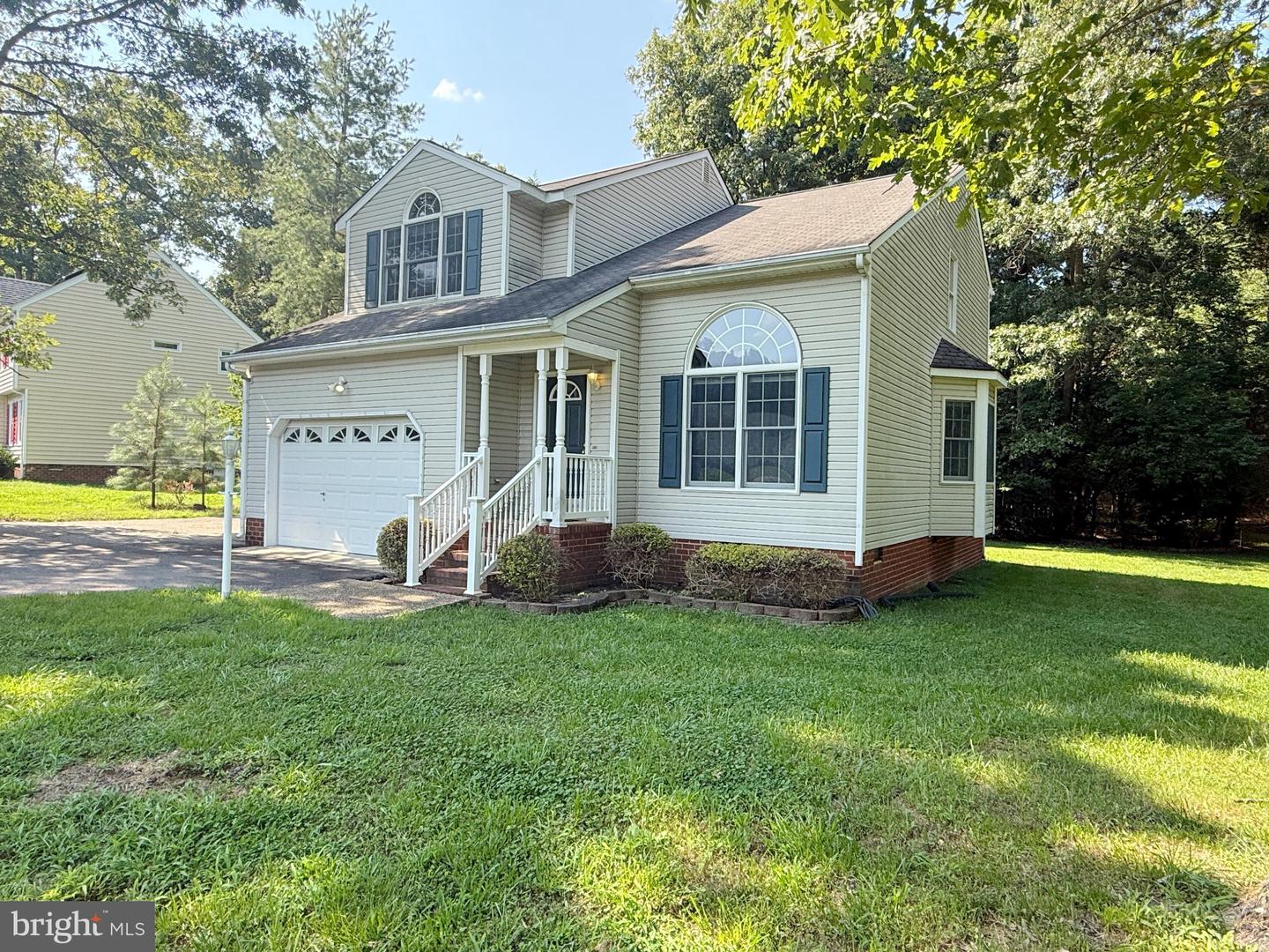 304 Thornhill Dr Property Photo 2