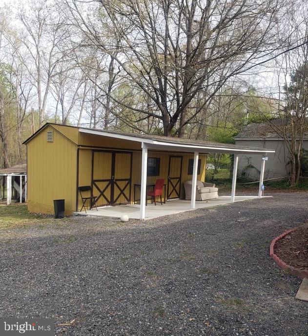 140 S Arch Rd Property Photo 15
