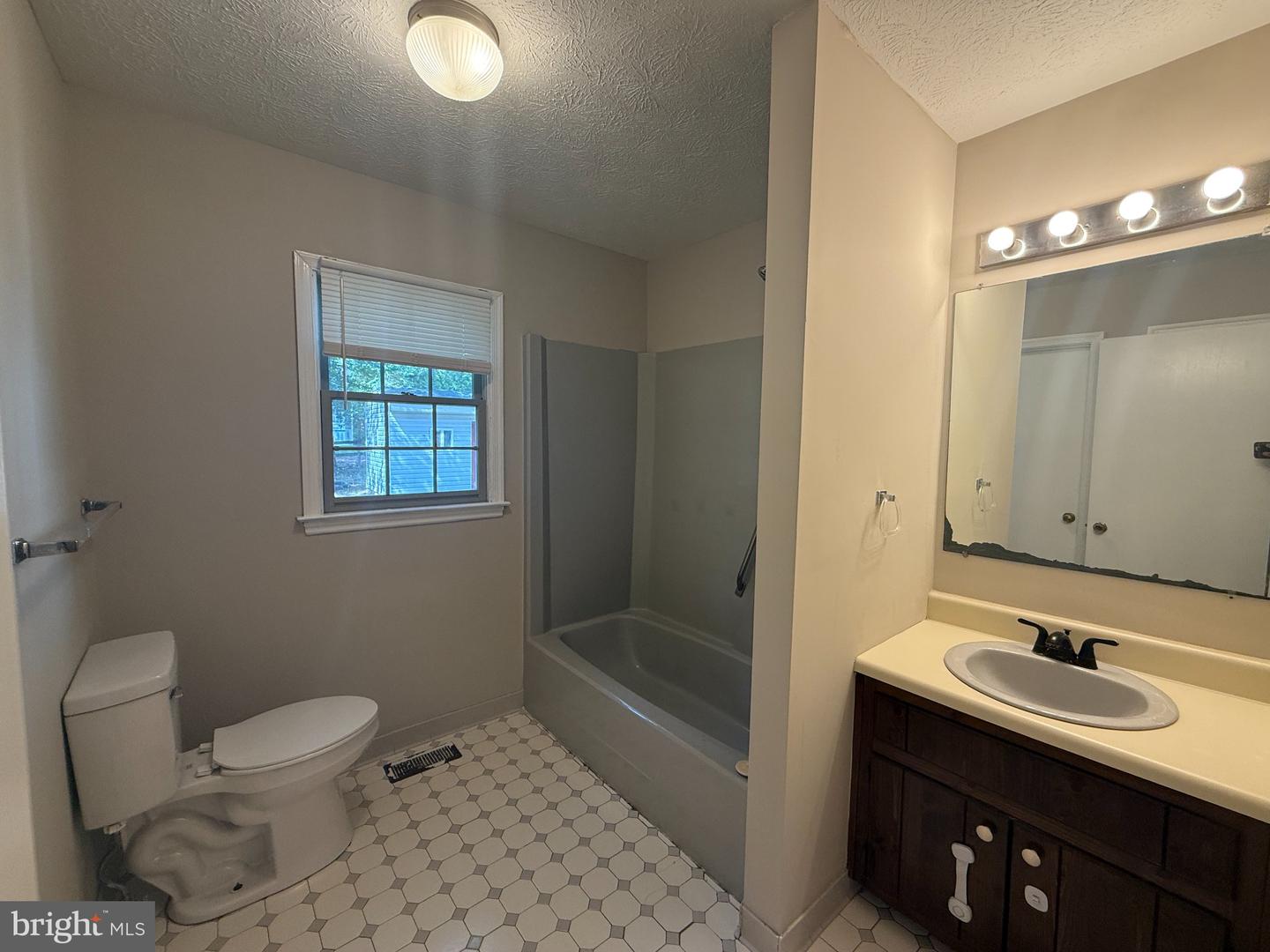 14519 Sonnenburg Dr Property Photo 17