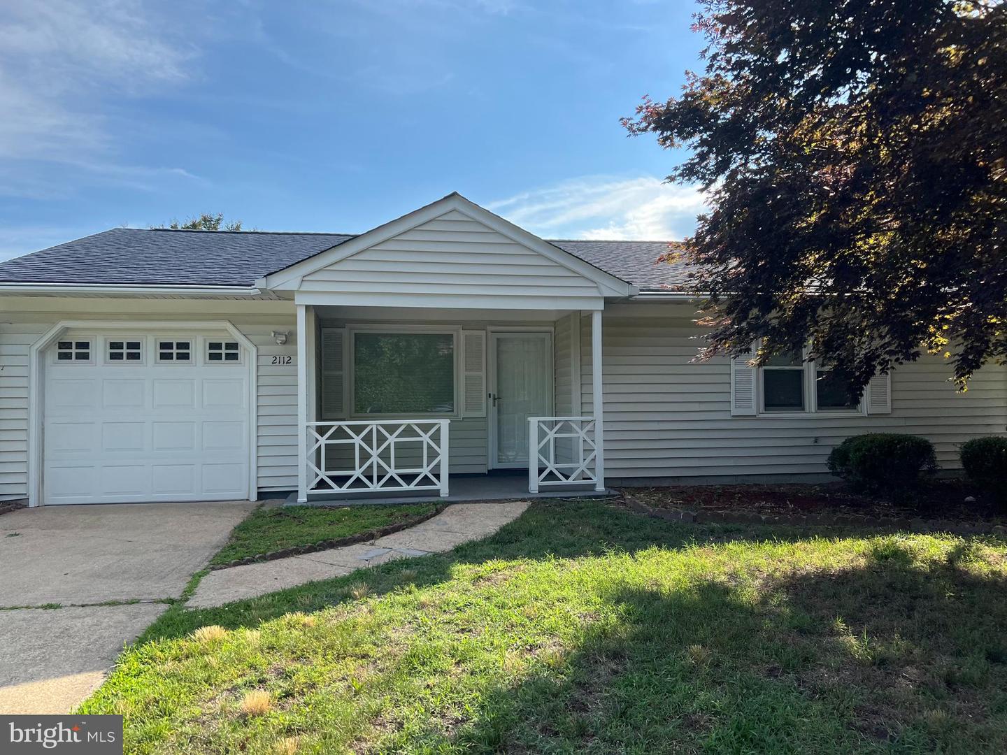 2112 Paramont Ave Property Photo 1