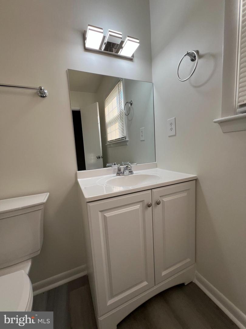 2112 Paramont Ave Property Photo 11
